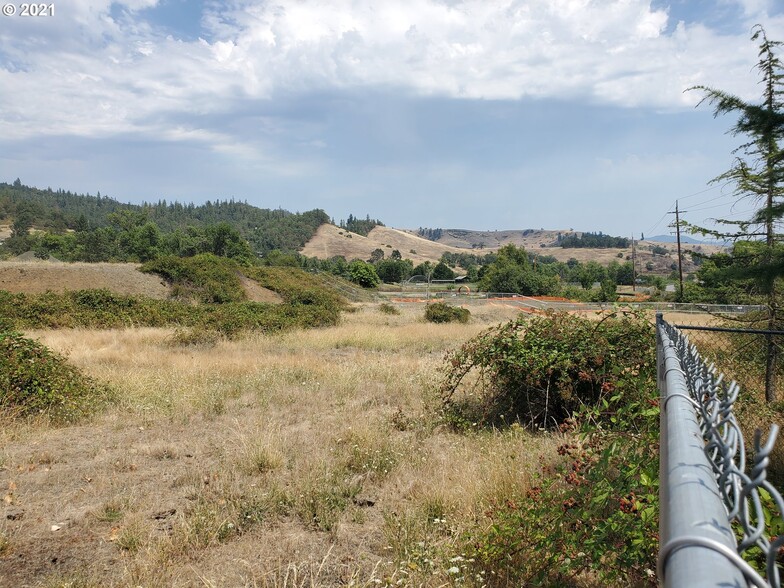 0 Quarry Rd, Roseburg, OR for sale - Primary Photo - Image 2 of 6