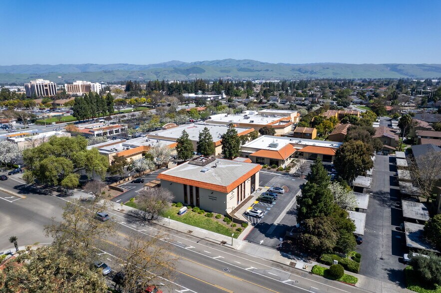 6140 Cottle Rd, San Jose, CA à vendre - Photo du bâtiment - Image 3 de 5