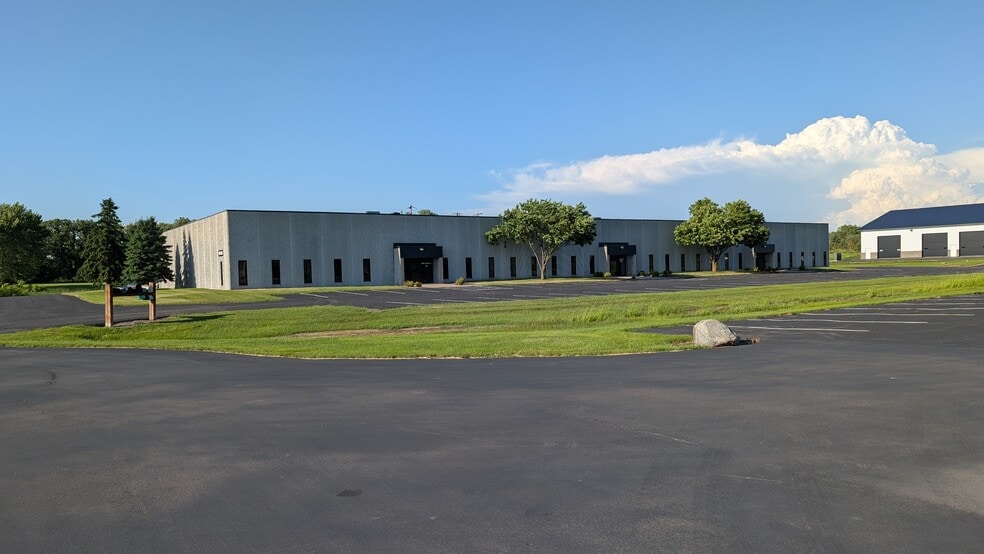 1470-1480 County Rd 90, Maple Plain, MN for lease - Building Photo - Image 2 of 4