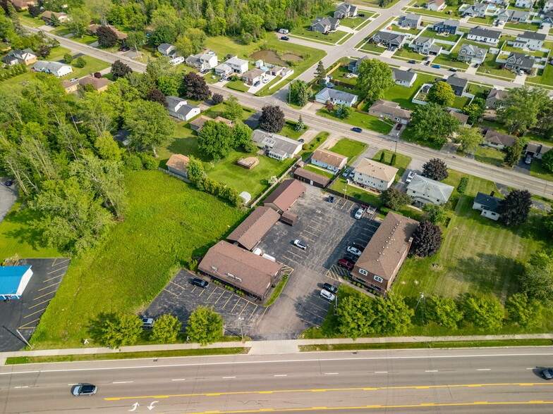 4945 Southwestern Blvd, Hamburg, NY for sale - Building Photo - Image 2 of 40