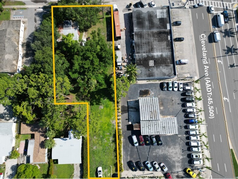 1950 Grace Ave, Fort Myers, FL for sale - Building Photo - Image 3 of 22