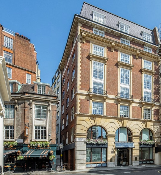 2 Queen Annes Gate Buildings, London for lease - Building Photo - Image 2 of 3