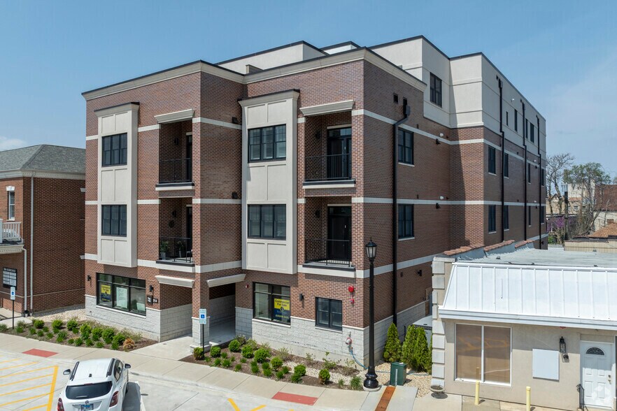 514 Hillgrove Ave, Western Springs, IL à vendre - Photo du bâtiment - Image 1 de 7