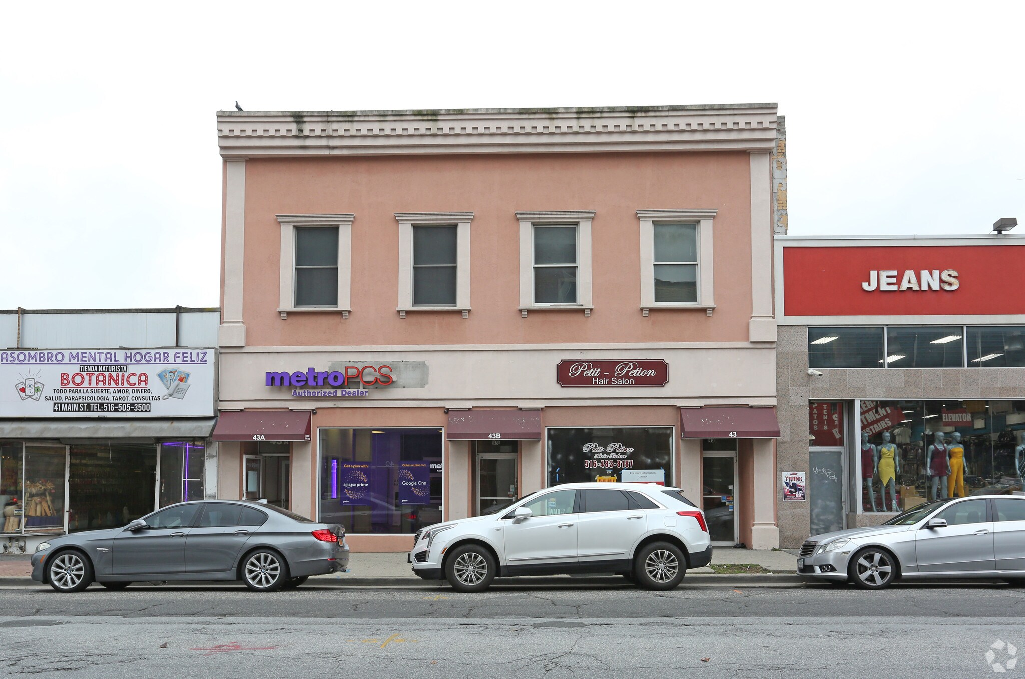 43 Main St, Hempstead, NY for lease Primary Photo- Image 1 of 31