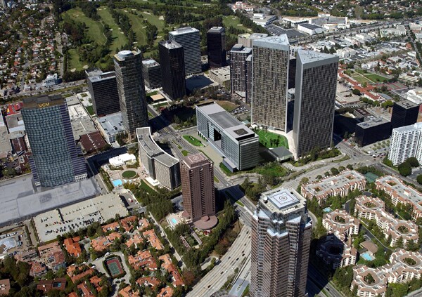 2000 Avenue of the Stars, Los Angeles, CA à louer - Aérien - Image 2 de 45