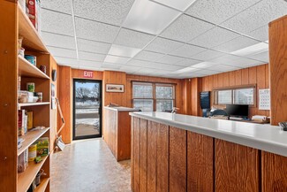 Plus de détails pour 537 Caldwell Ave, Oconto Falls, WI - Bureau à vendre