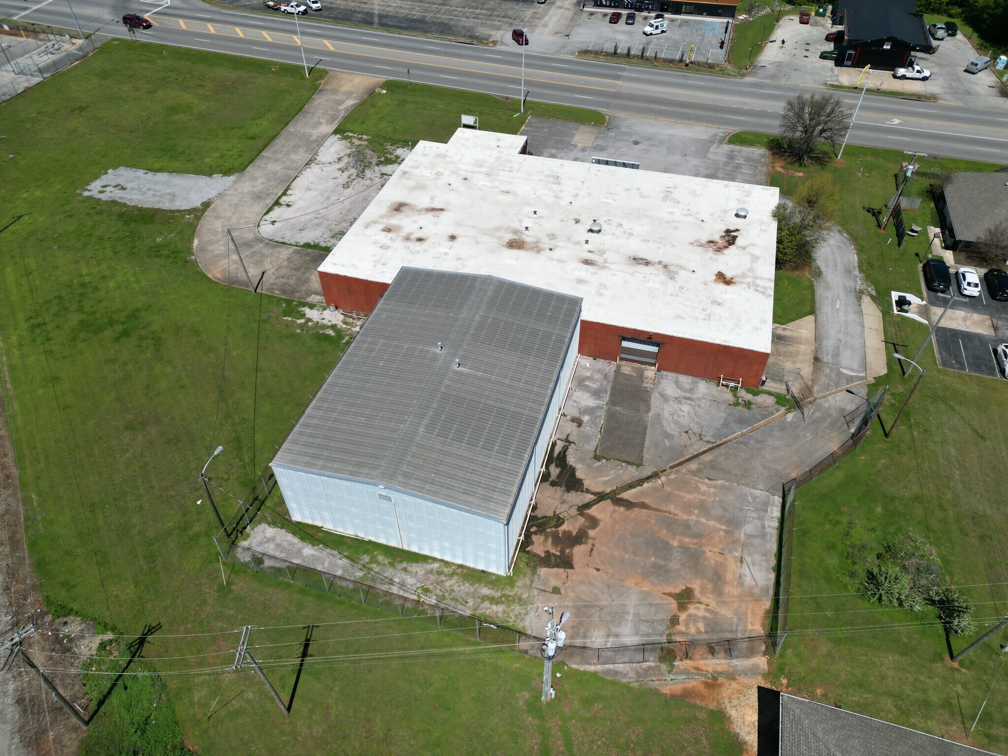 106 Avalon Ave, Muscle Shoals, AL for lease Aerial- Image 1 of 4
