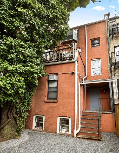 15 Gay St, New York, NY à vendre - Photo du bâtiment - Image 3 de 9