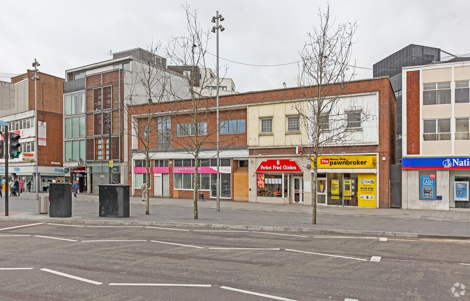 122 The Grove, London for lease - Building Photo - Image 2 of 4