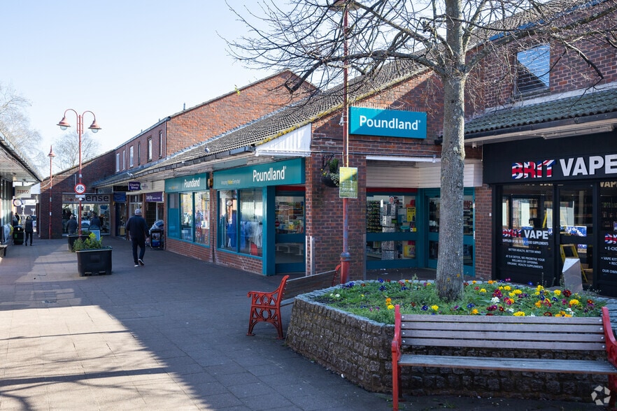 Station Rd, Gillingham à louer - Photo du bâtiment - Image 3 de 7