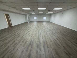 5465 Virginia Beach Blvd, Virginia Beach, VA à louer Photo intérieure- Image 2 de 13