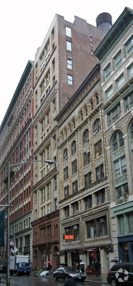 5-7 E 16th St, New York, NY à vendre - Photo du bâtiment - Image 2 de 11