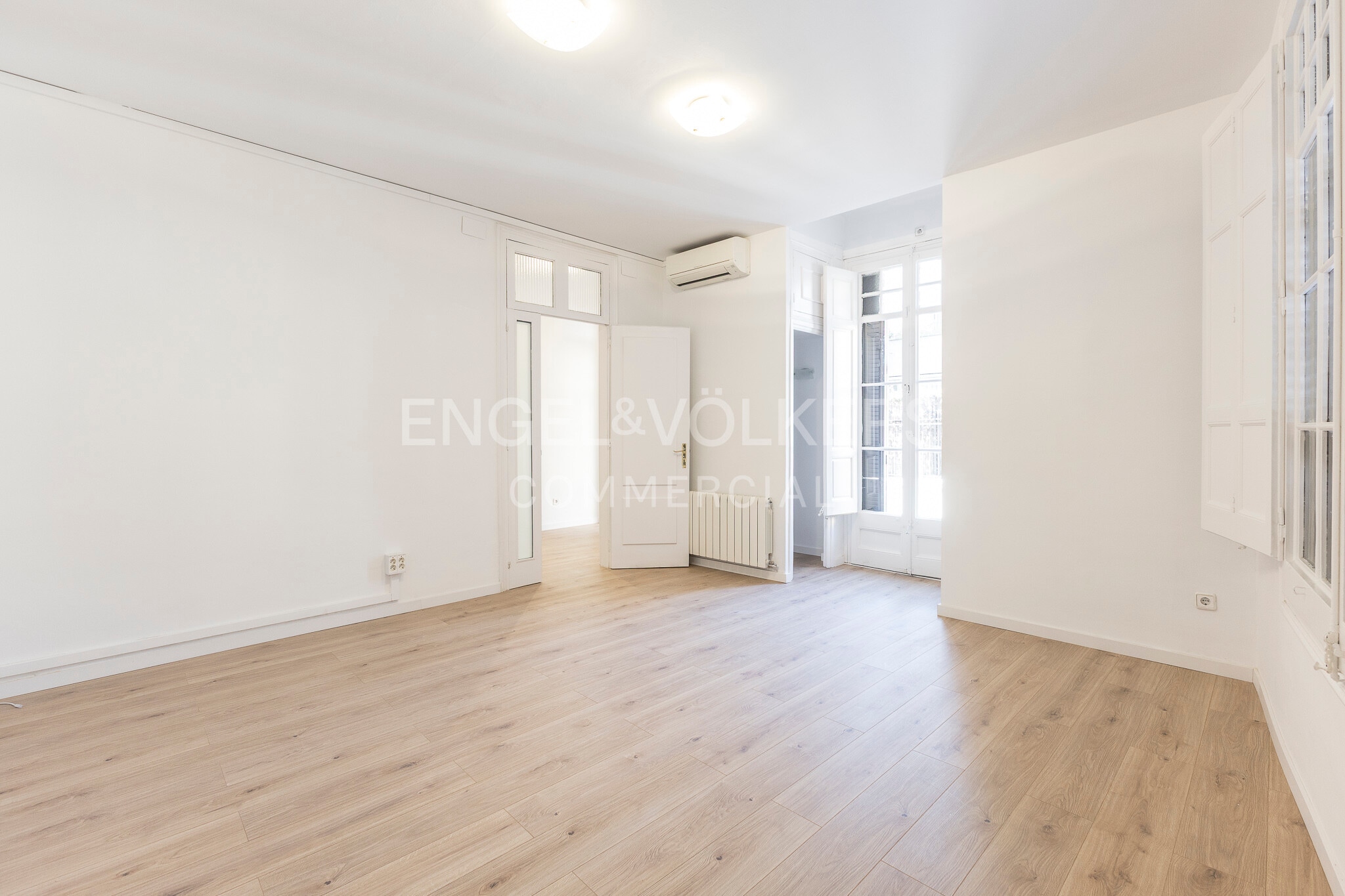 Bureau dans Barcelone, Barcelona à louer Photo intérieure- Image 1 de 42