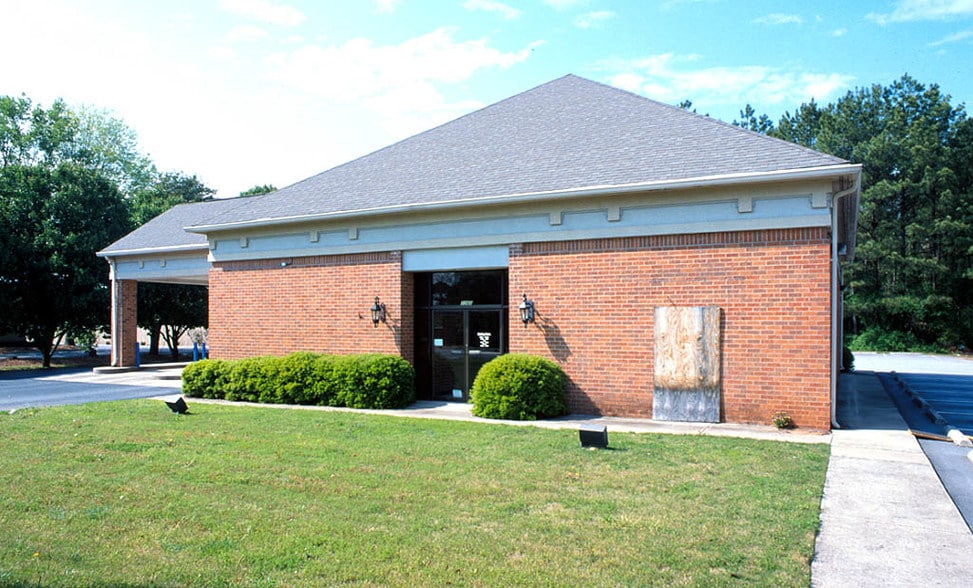 2260 Lake Harbin Rd, Morrow, GA for sale - Building Photo - Image 3 of 6