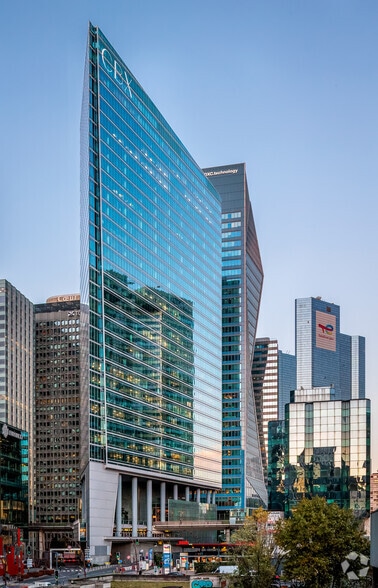 1 Passerelle Des Reflets, Courbevoie for lease - Primary Photo - Image 1 of 4