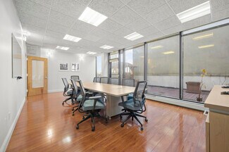 Plus de détails pour 5-14 51st Ave, Long Island City, NY - Bureau à louer