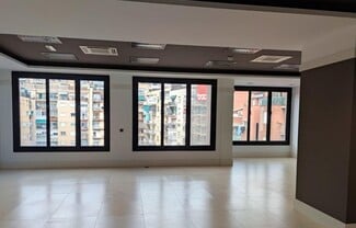 Plus de détails pour Avinguda de Madrid, Barcelone - Bureau/Commerce de détail à louer