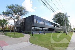 31550 Northwestern Hwy, Farmington Hills MI - Commercial Property