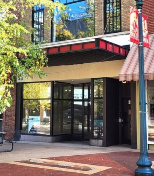 217 S Kalamazoo Mall, Kalamazoo, MI à louer - Photo du bâtiment - Image 2 de 9