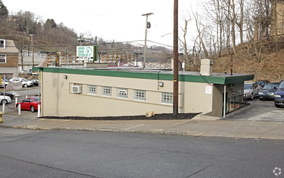2351 Saw Mill Run Blvd, Pittsburgh, PA for sale - Building Photo - Image 2 of 6