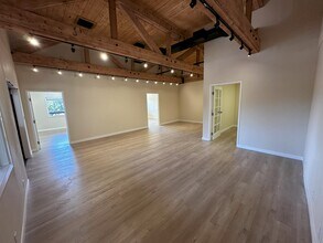 3625 E Thousand Oaks Blvd, Westlake Village, CA for lease Interior Photo- Image 1 of 5
