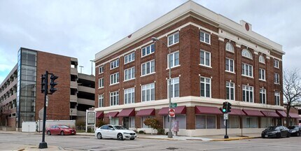 17 Forest Ave, Fond Du Lac, WI for lease Building Photo- Image 2 of 9