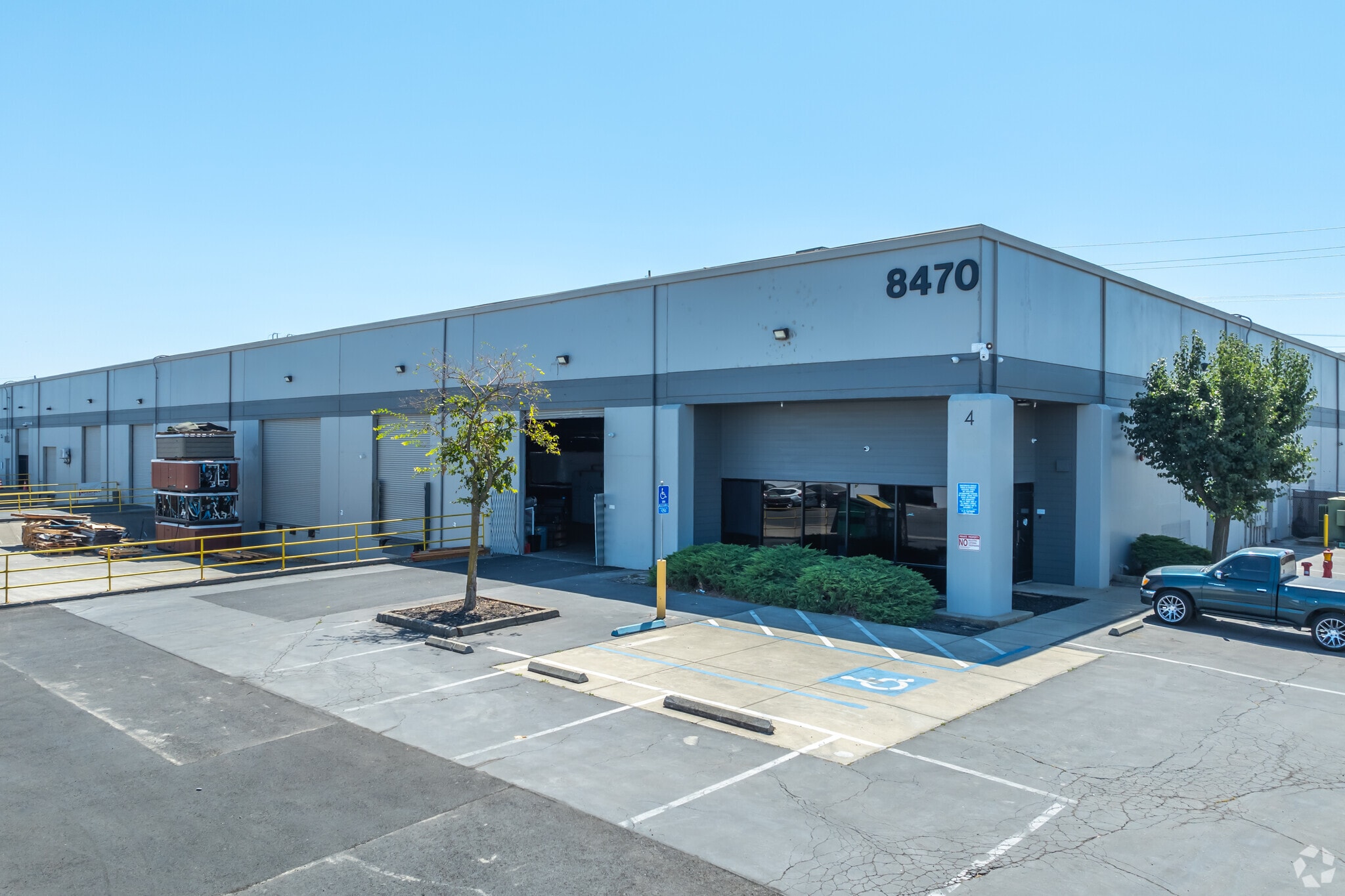 8470 Belvedere Ave, Sacramento, CA for lease Primary Photo- Image 1 of 16