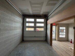 901 Riverside Dr, Columbia, TN à louer Photo intérieure- Image 1 de 6