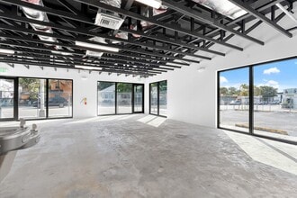 159 NE 54th St, Miami, FL for lease Interior Photo- Image 2 of 7