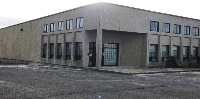 2215-2229 Rue Guénette, Saint-Laurent, QC for sale Primary Photo- Image 1 of 1