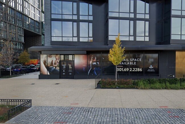 More details for 1000 S Capitol St SE, Washington, DC - Retail for Lease