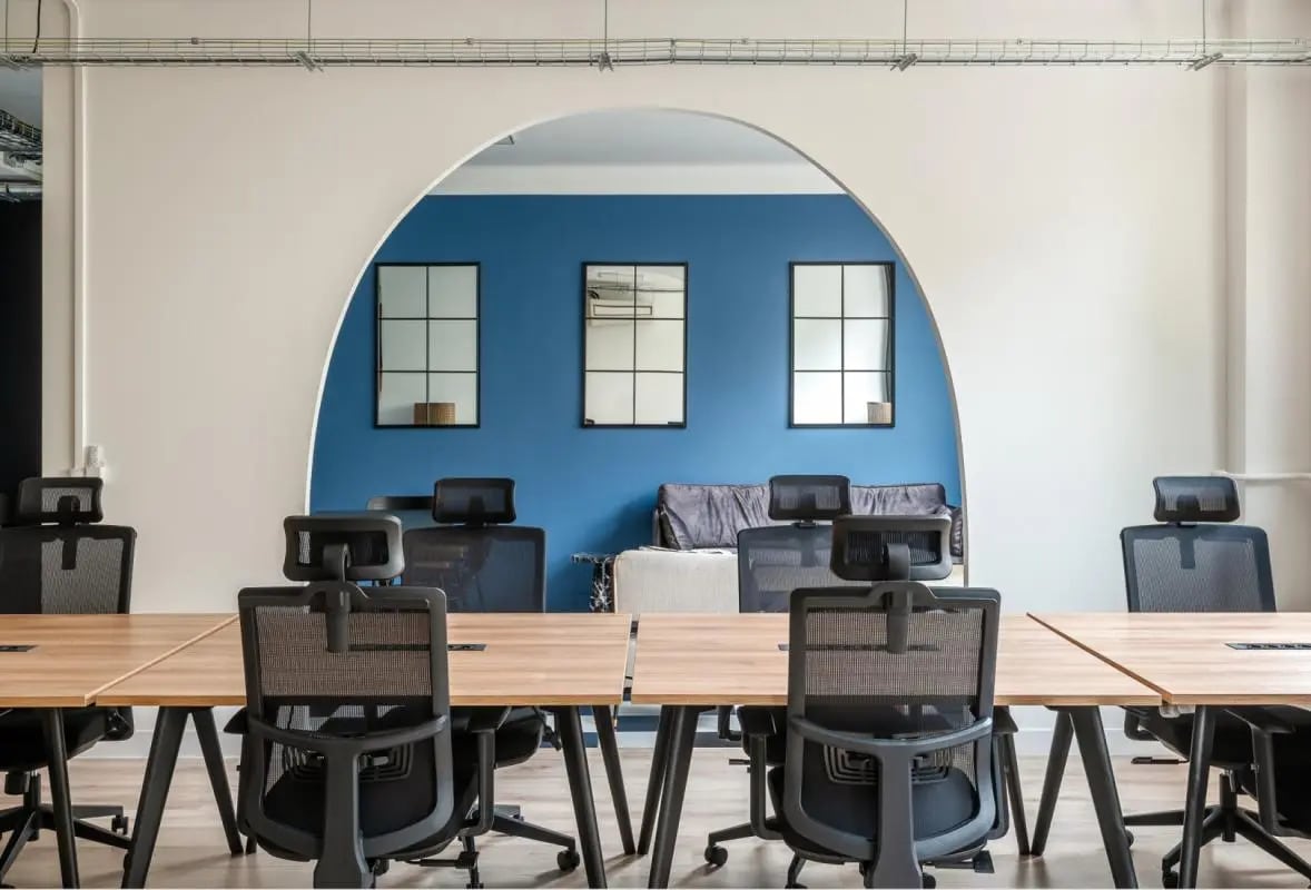 228 Rue Du Faubourg Saint-Martin, Paris for lease Building Photo- Image 1 of 11