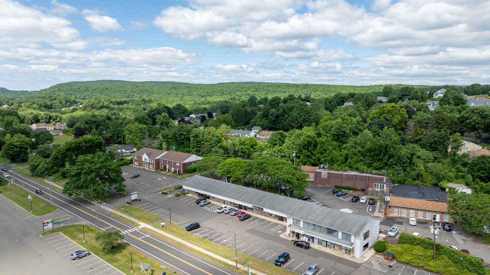 40 Chamberlain Hwy, Berlin, CT for lease - Building Photo - Image 1 of 17