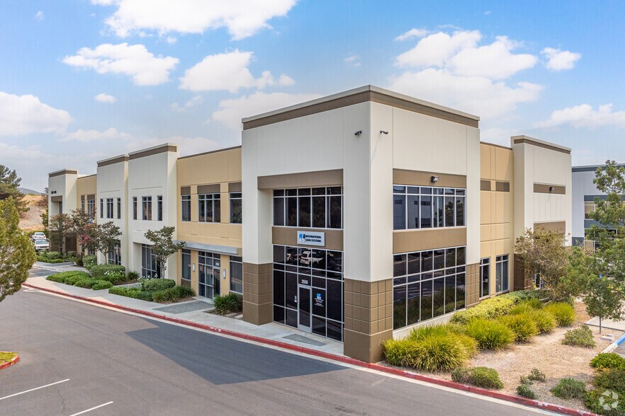 2560-2566 Catamaran Way, Chula Vista, CA à louer - Photo du bâtiment - Image 1 de 11