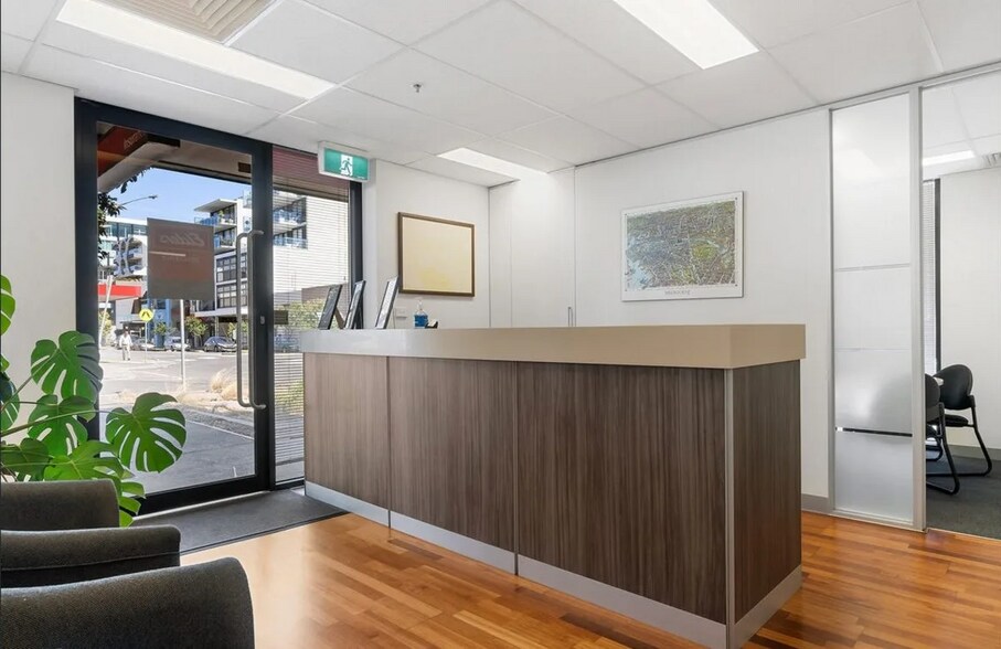 168 Rouse St, Port Melbourne for sale - Interior Photo - Image 2 of 3