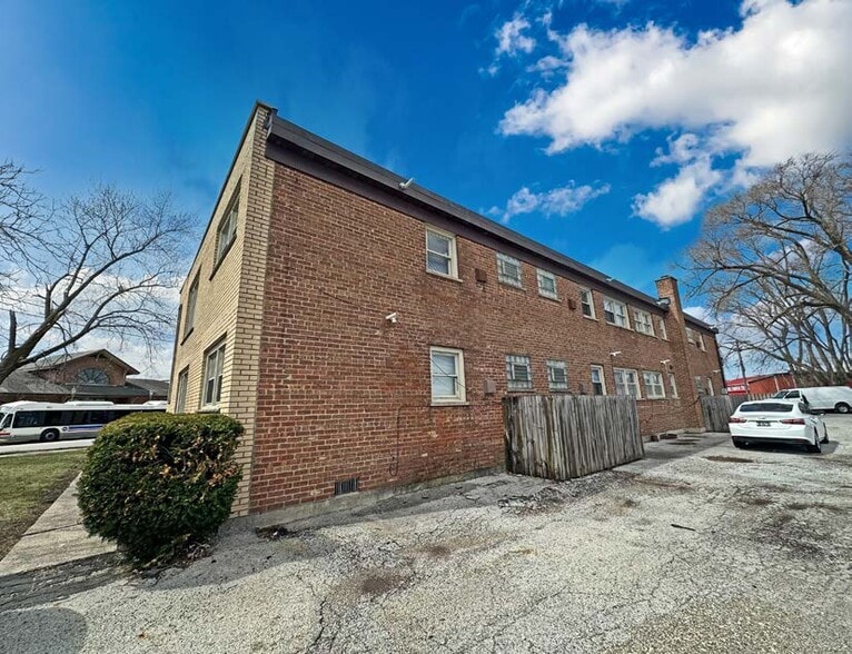 13729 S Brainard Ave, Chicago, IL for sale - Building Photo - Image 3 of 10