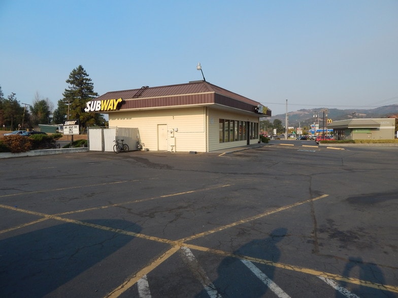 4872 Grange Rd, Roseburg, OR for sale - Building Photo - Image 1 of 14