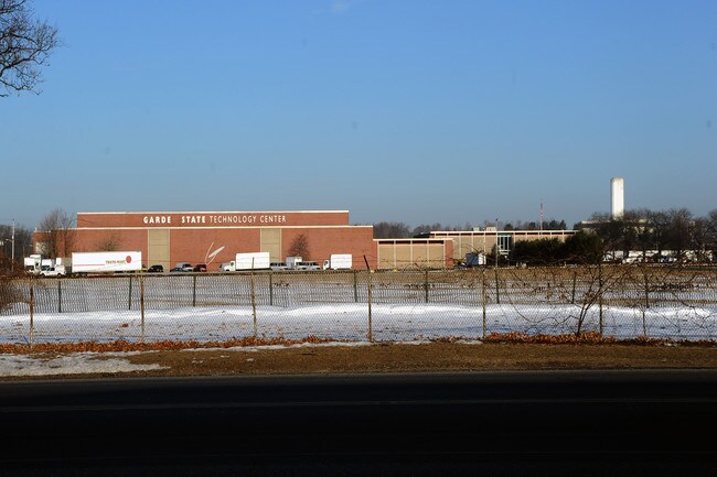 More details for 4000 Bordentown Ave, Sayreville, NJ - Industrial for Lease