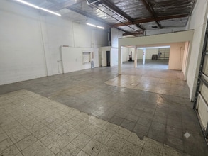19509-19529 Business Center Dr, Northridge, CA for lease Interior Photo- Image 2 of 3