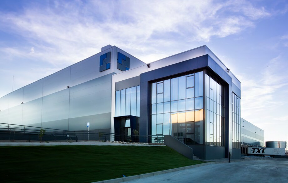 Polígono la Veredilla II, Illescas, Toledo à louer - Photo du bâtiment - Image 1 de 4