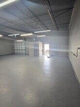 3245 Fairfield Ave S, Saint Petersburg, FL for lease Interior Photo- Image 1 of 3