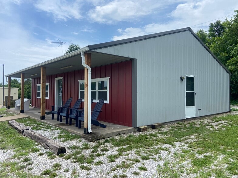 215 S Washington Ave, Walnut Grove, MO for sale - Building Photo - Image 3 of 32