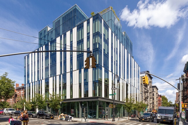 Plus de détails pour 150 Rivington St, New York, NY - Multi-résidentiel aux enchères