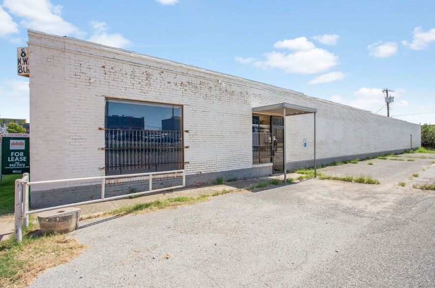 8 NW 8th St, Oklahoma City, OK for lease - Building Photo - Image 3 of 32