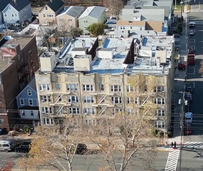 431-437 Kennedy Blvd, Bayonne, NJ for sale - Building Photo - Image 2 of 9