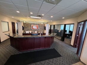 2781 Pilot Knob Rd, Eagan, MN à vendre Photo intérieure- Image 2 de 20