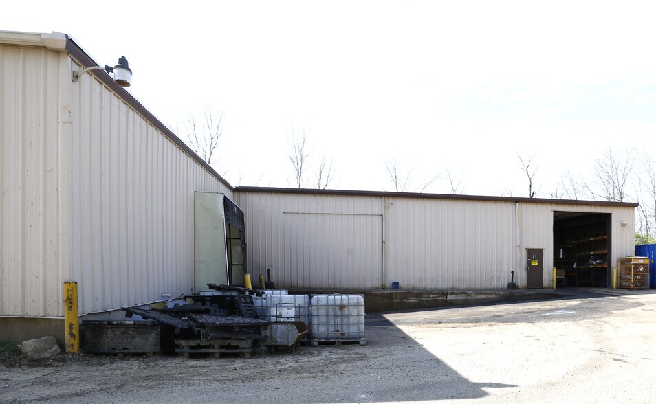 6101 Webster St, Dayton, OH à louer - Photo du bâtiment - Image 2 de 4