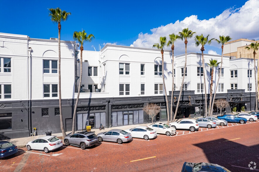 442 W Kennedy Blvd, Tampa, FL for lease - Building Photo - Image 2 of 10