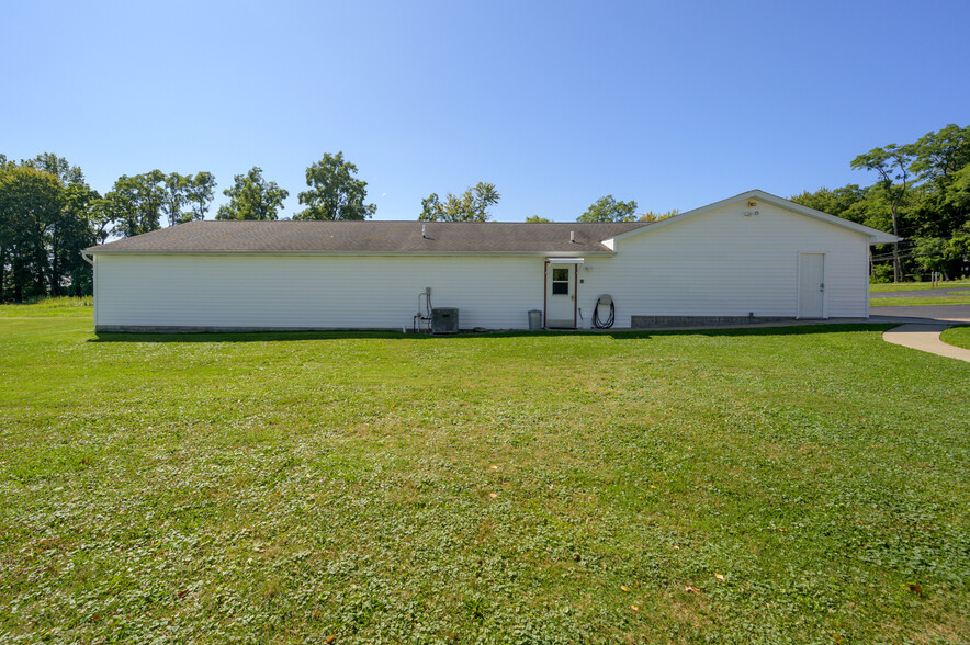 3766 Youngstown Kingsville Rd, Cortland, OH for lease - Building Photo - Image 1 of 7