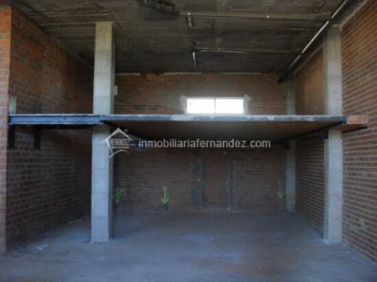 Commerce de détail dans Cáceres, Cáceres à louer - Photo du bâtiment - Image 1 de 5